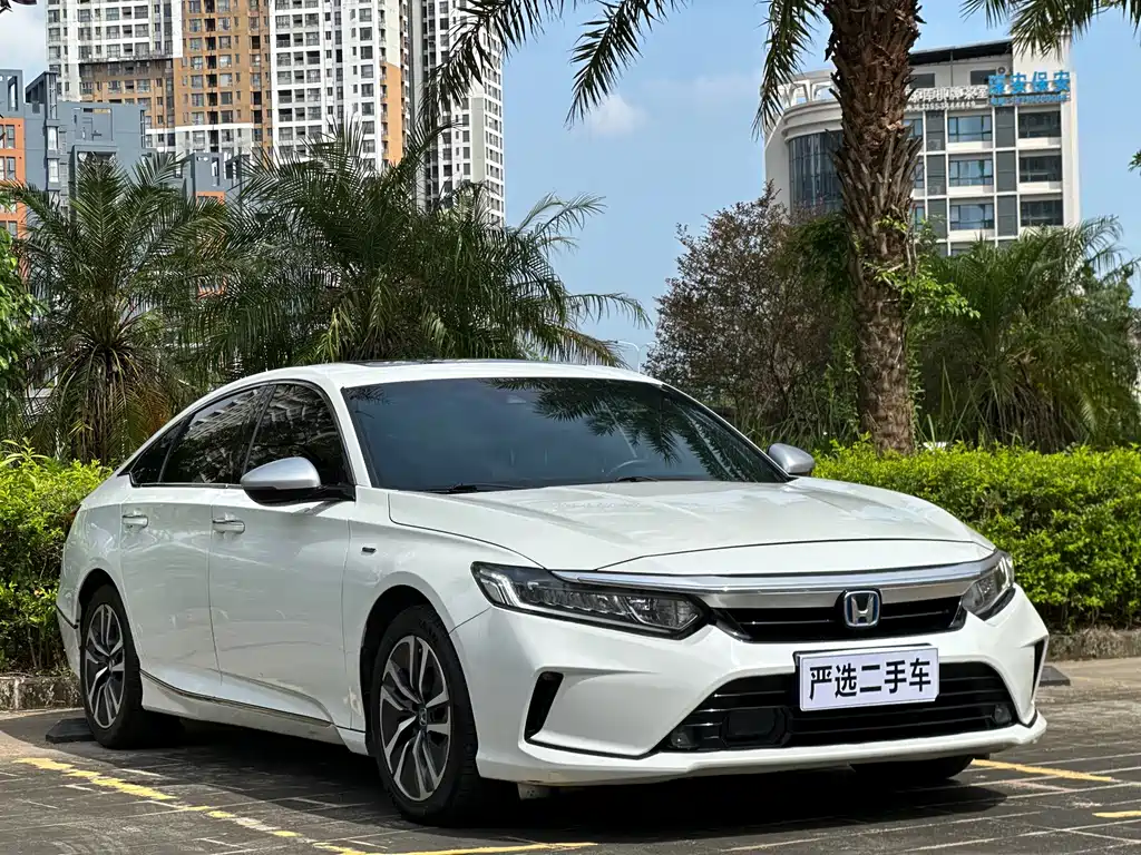 Honda Inspire 2022 — фото 3
