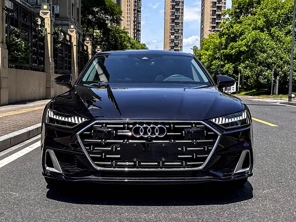 Audi A7L 2023 — фото 2