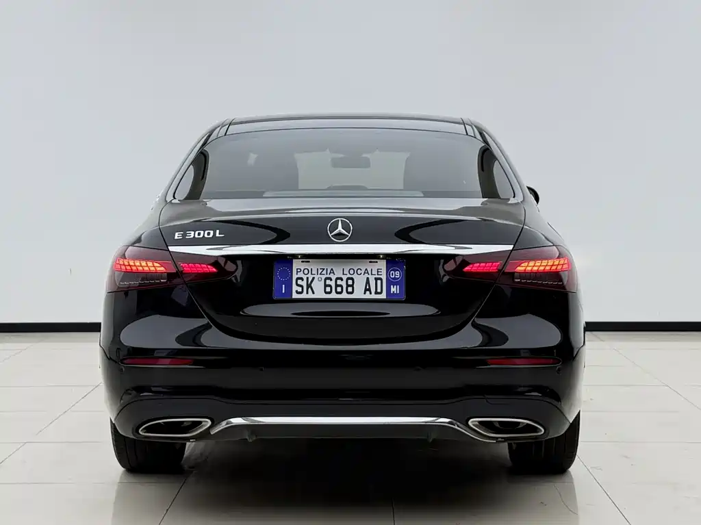 Mercedes-Benz E-Class 2022 — фото 22