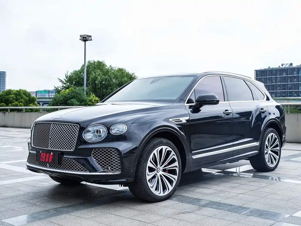 Bentley Bentayga 2022 — фото 1