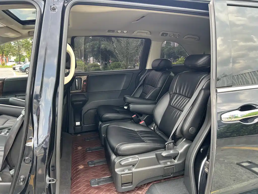 Honda Odyssey 2015 — фото 17
