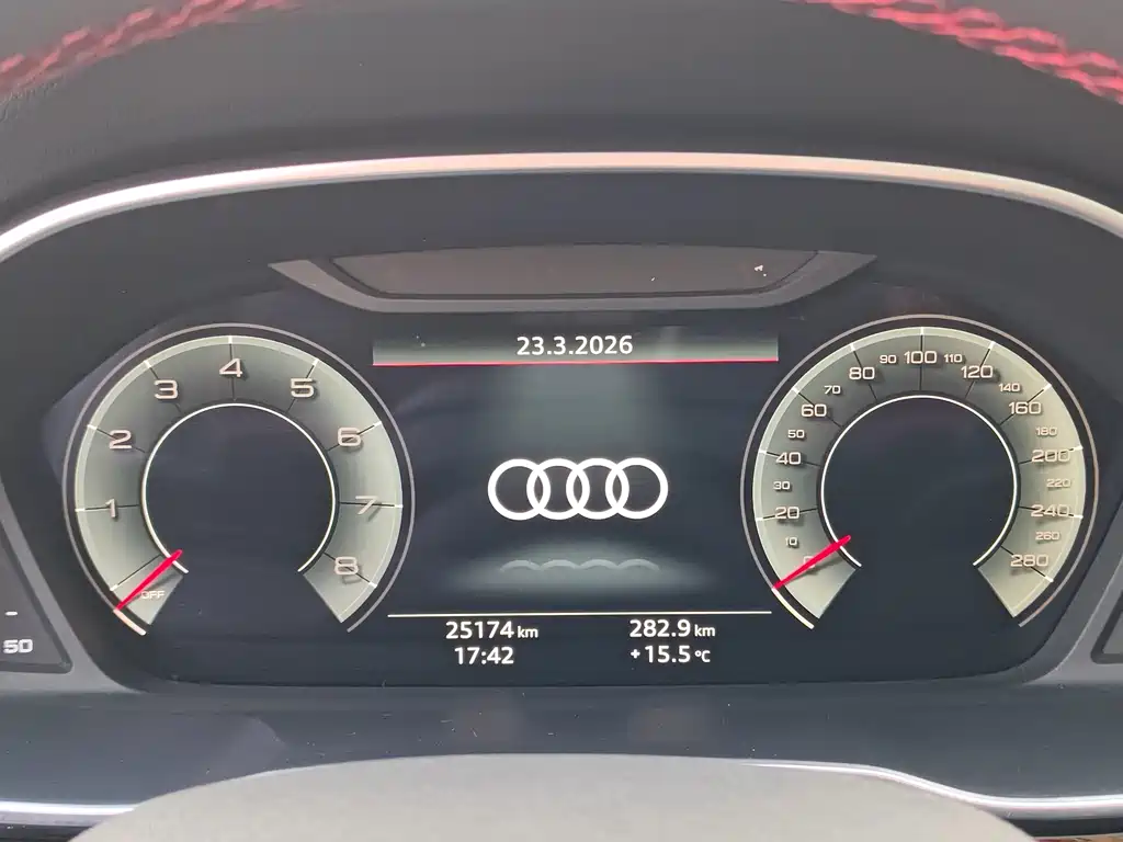 Audi Q3 2023 — фото 27
