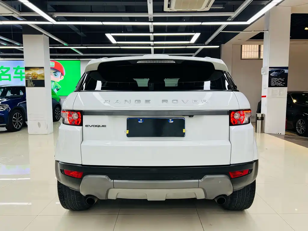 Land Rover Evoque 2015 — фото 15