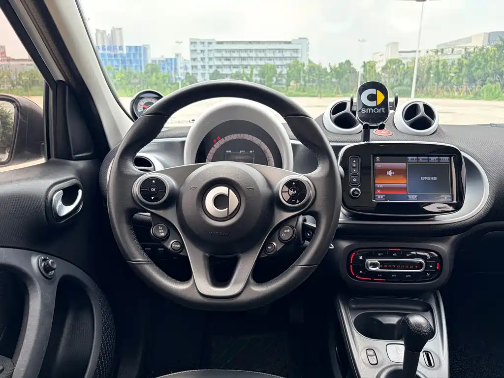 smart Forfour 2018 — фото 17