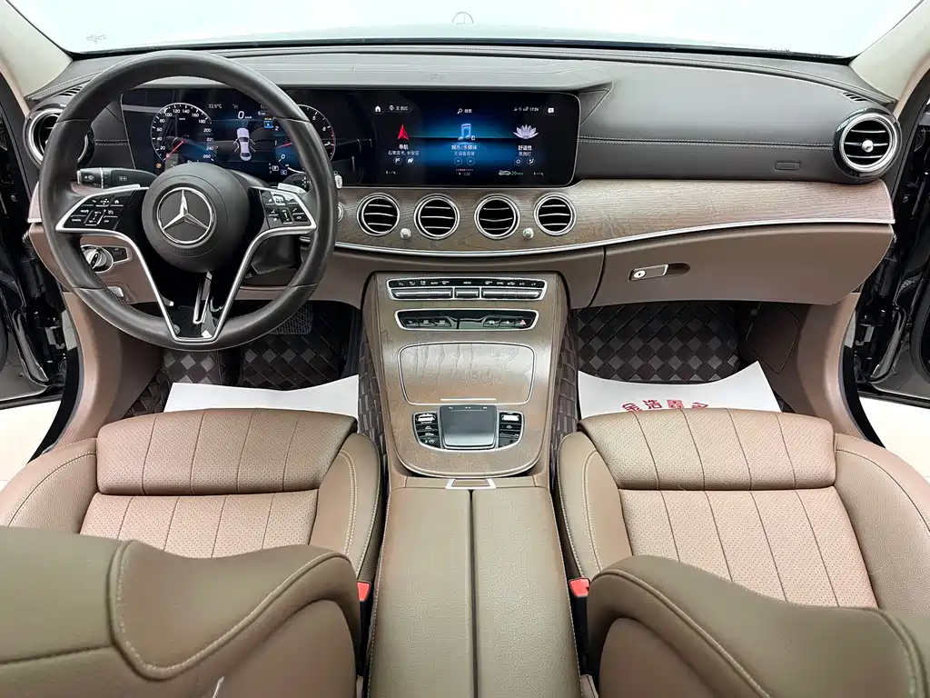 Mercedes-Benz E-Class 2023 — фото 14