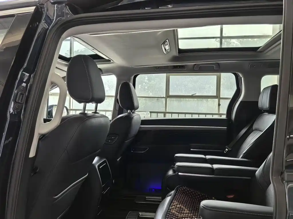 GAC Trumpchi M8 2023 — фото 12