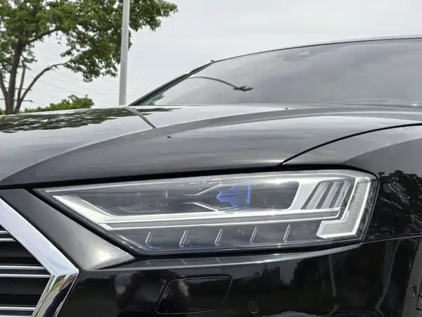 Audi A8 2021