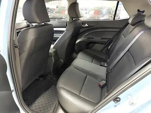 Kia KX1 2026