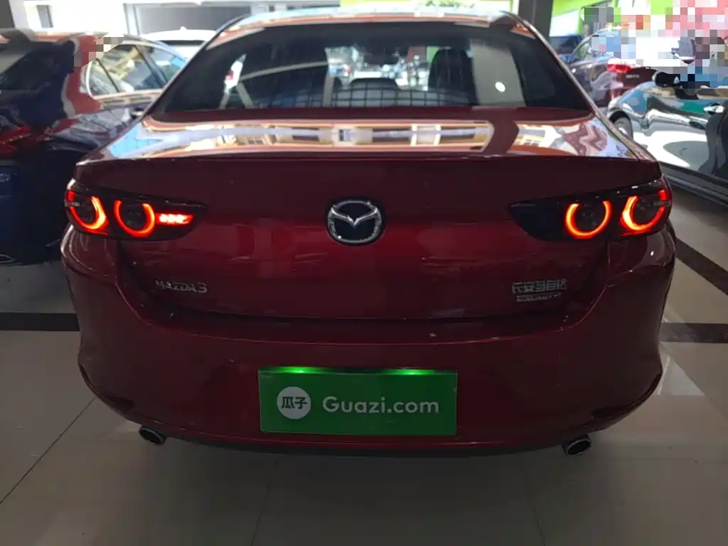 Mazda 3 Axela 2022