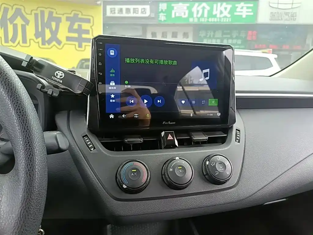 Toyota Corolla 2019 — фото 13