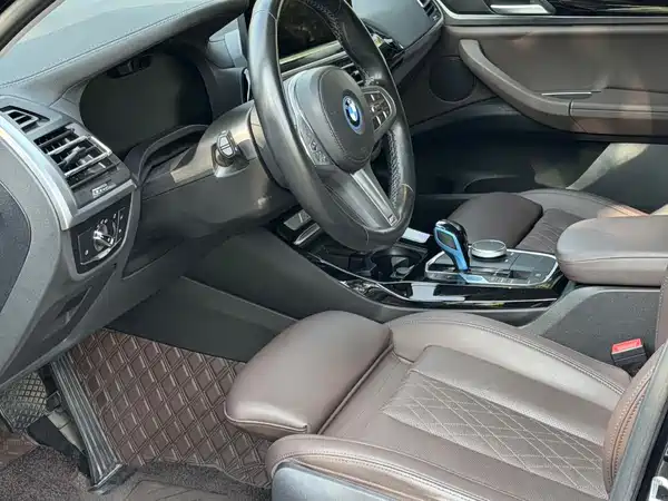 BMW iX3 2022