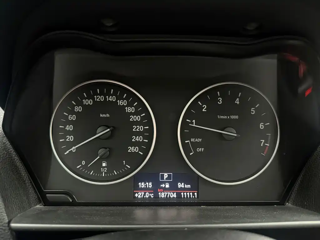 BMW 1 Series 2012 — фото 18
