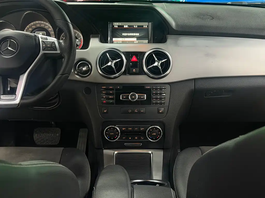 Mercedes-Benz GLK-Class 2015 — фото 12