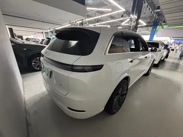 Li Auto L7 2025