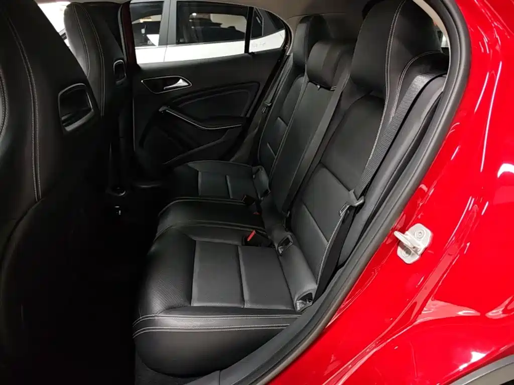 Mercedes-Benz GLA 2016 — фото 17