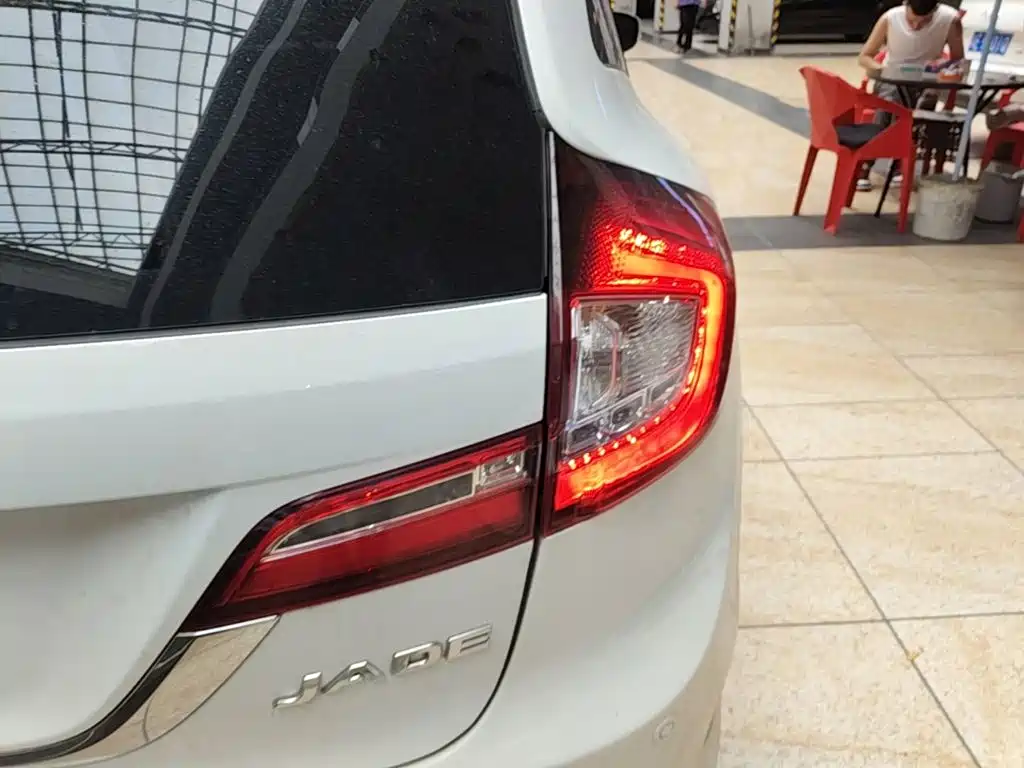 Honda Jade 2015 — фото 8