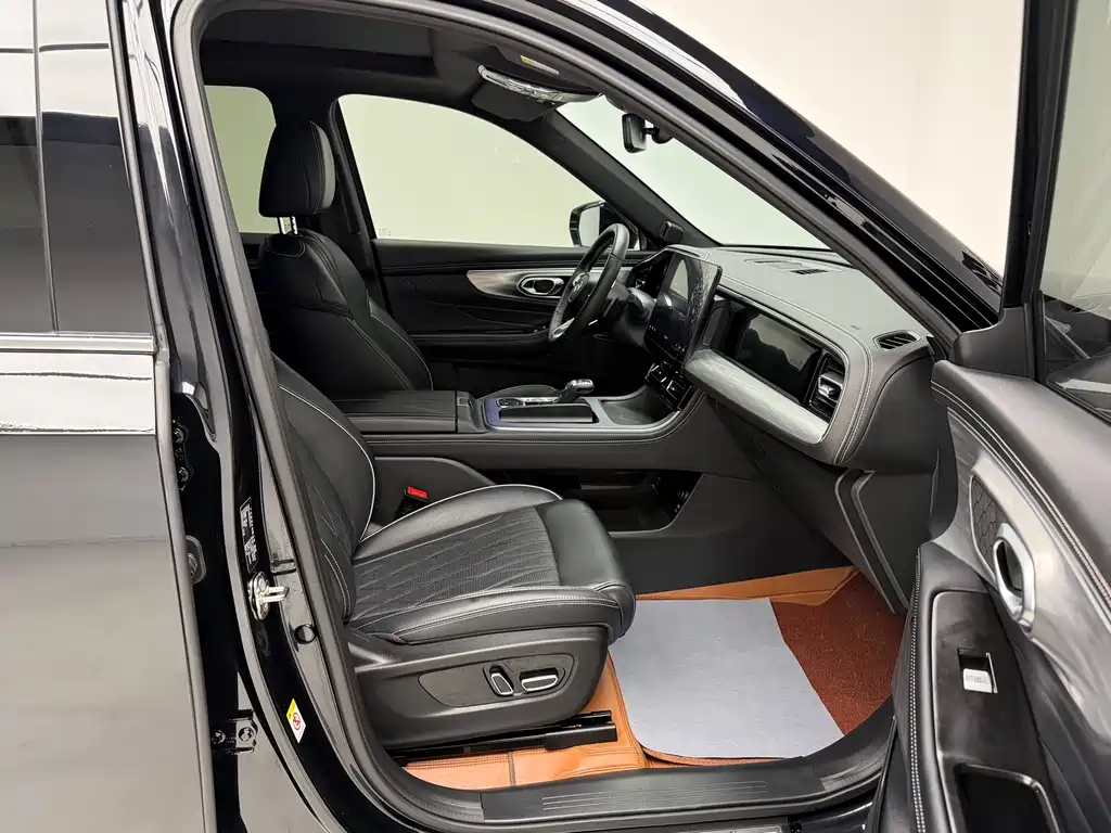 GAC Motor Trumpchi GS8 2024 — фото 10
