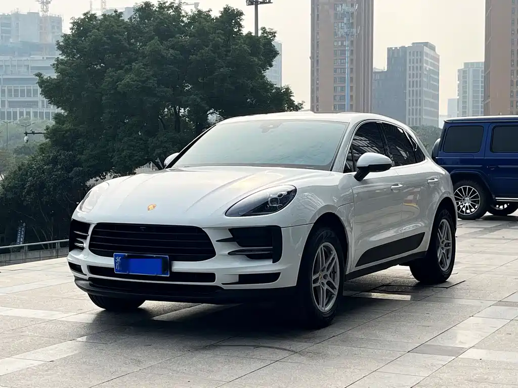 Porsche Macan 2018 — фото 1