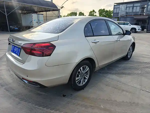 Geely Emgrand 2018