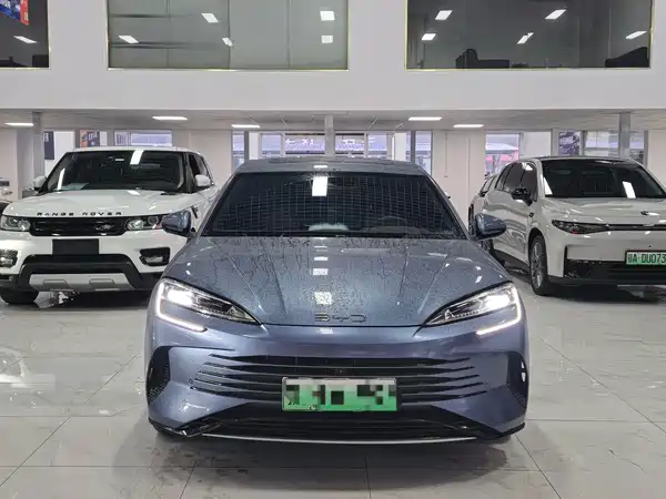 BYD Seal 07 DM-i 2025