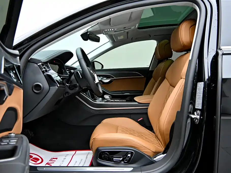 Audi A8 2025 — фото 11