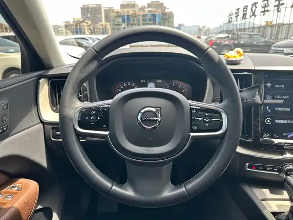 Volvo XC60 2020