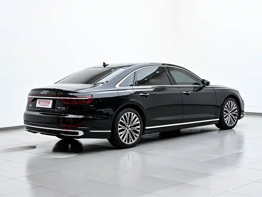 Audi A8 2025