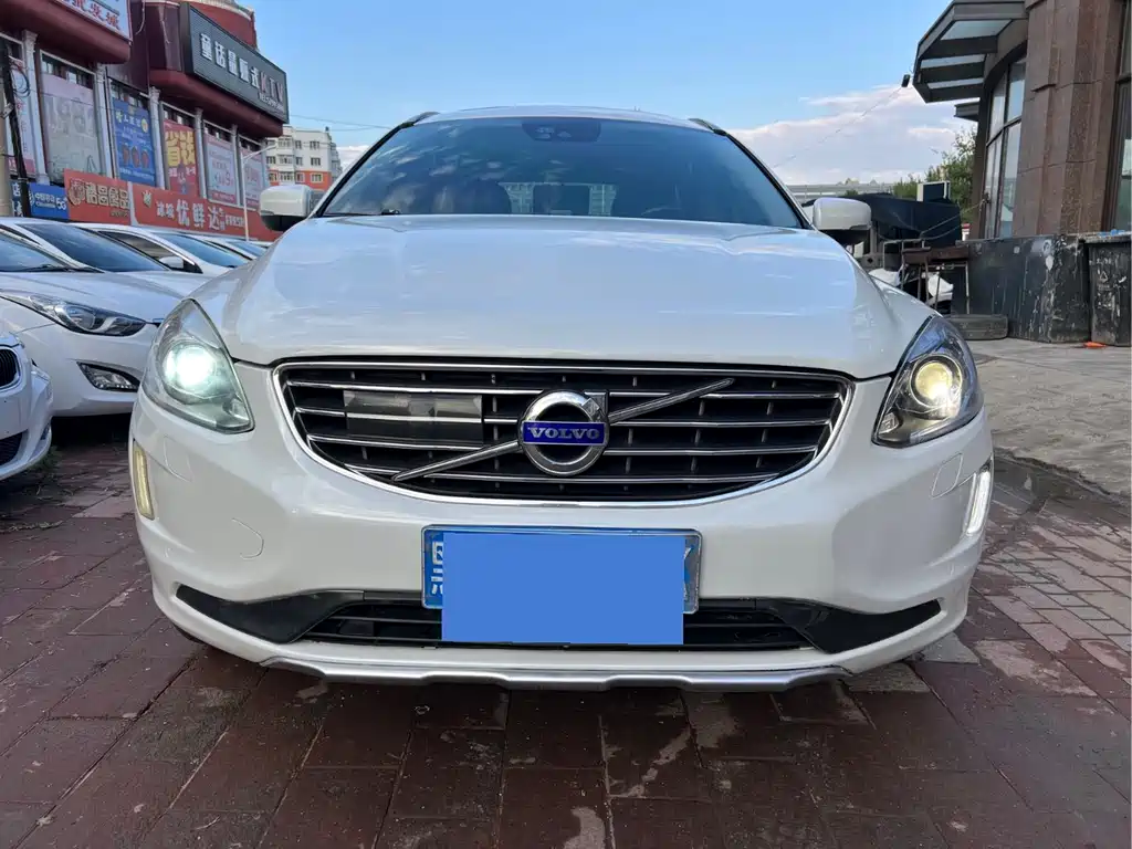 Volvo XC60 2016 — фото 2