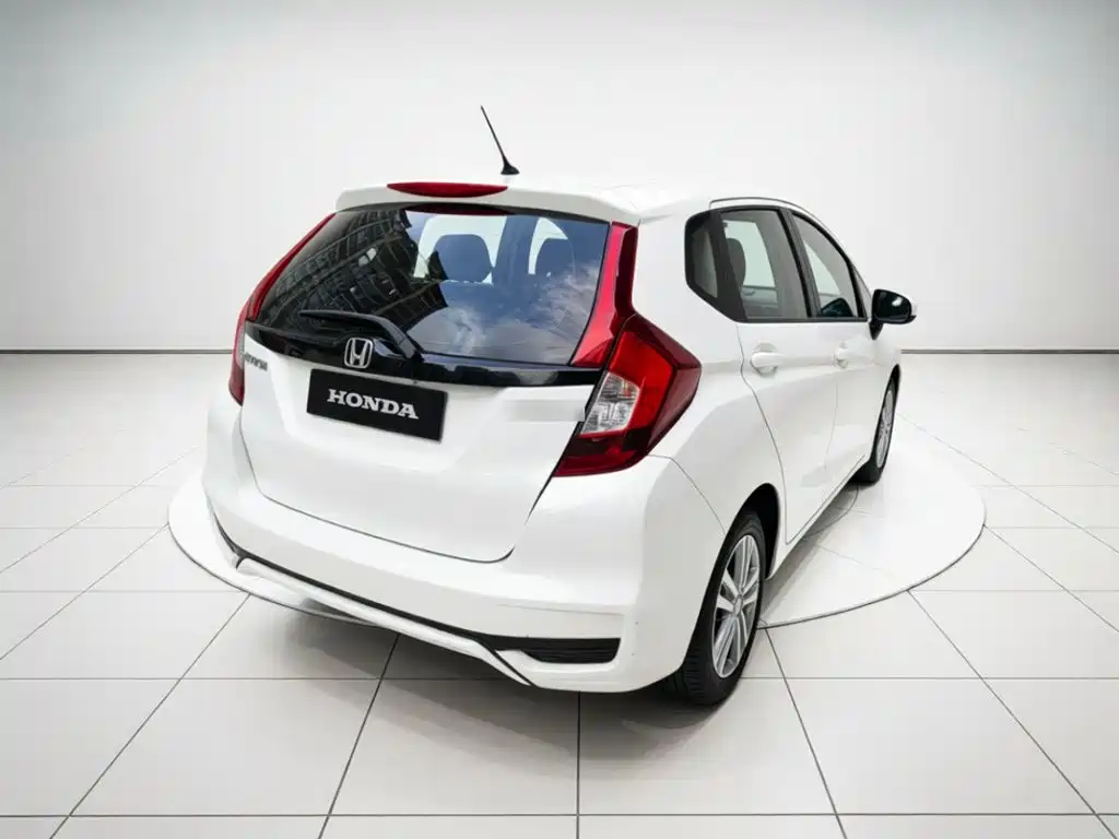 Honda Fit 2018 — фото 4