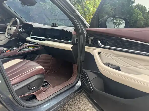 Geely Xingyue L 2024