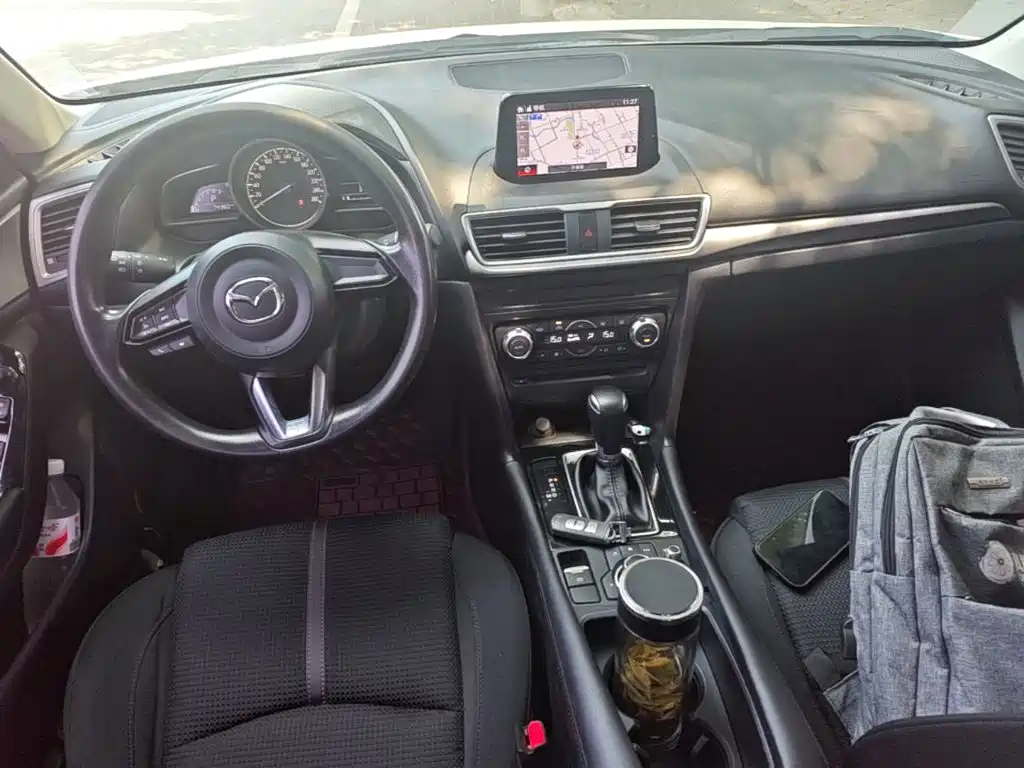 Mazda 3 Angkesela 2019 — фото 10
