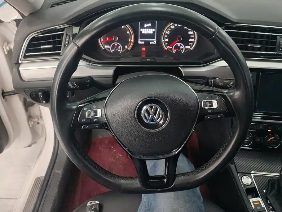 Volkswagen Lamando 2019 — фото 15