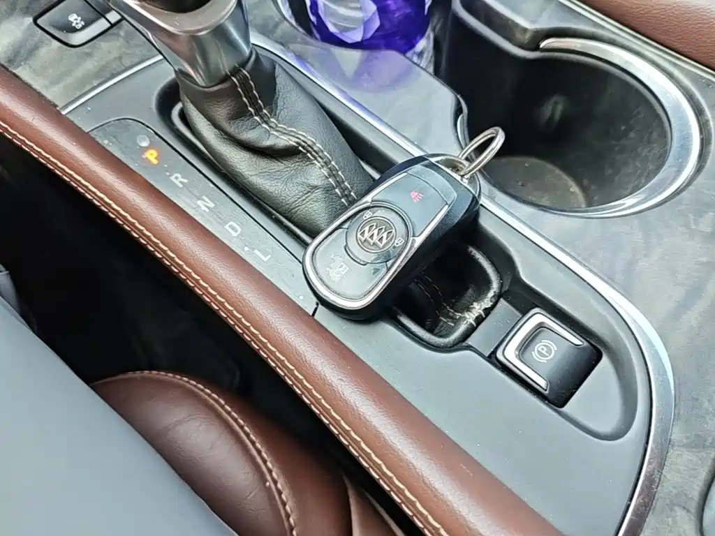 Buick Envision Plus 2015 — фото 9