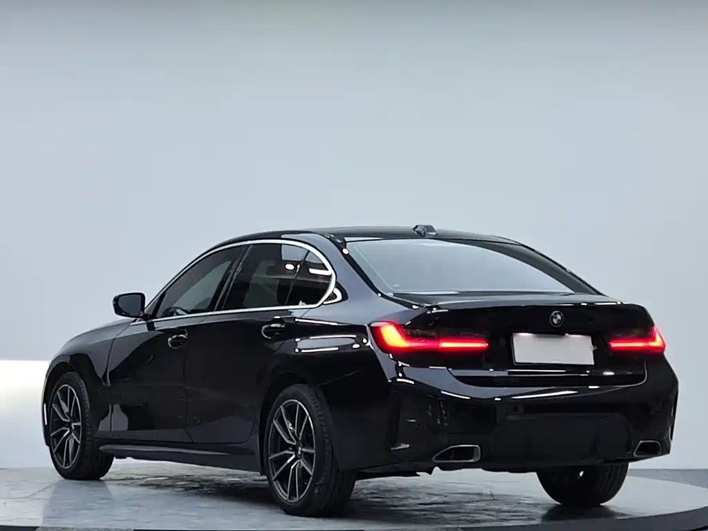 BMW 3 Series 2023