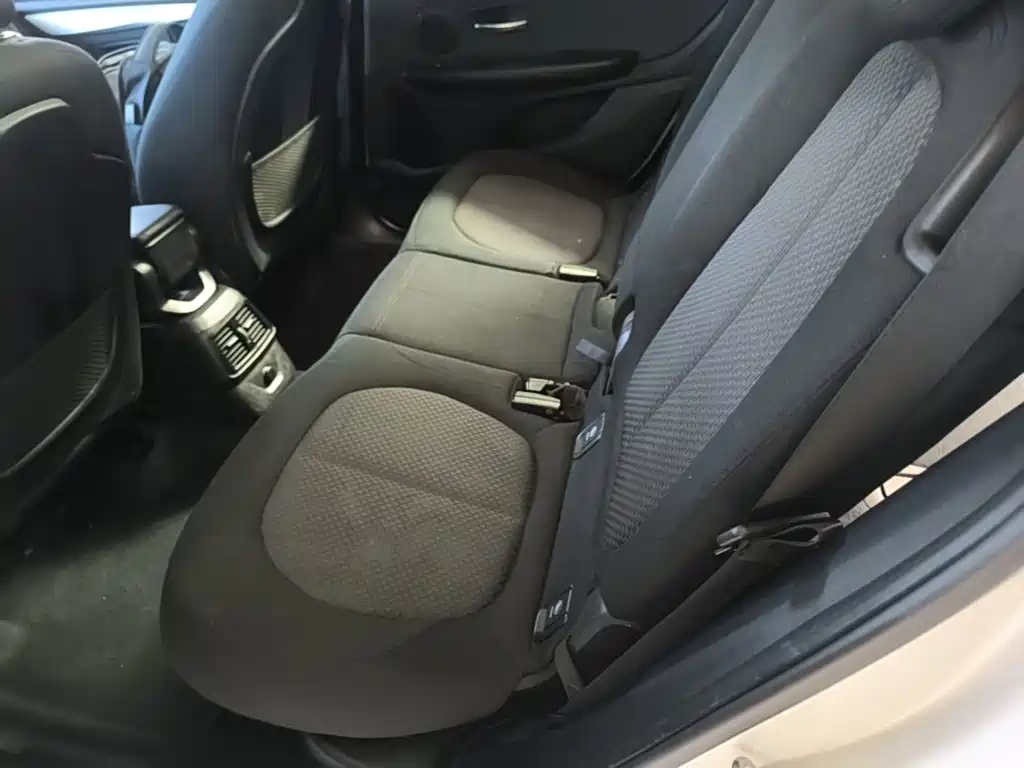 BMW 2 Series Gran Tourer 2017 — фото 13