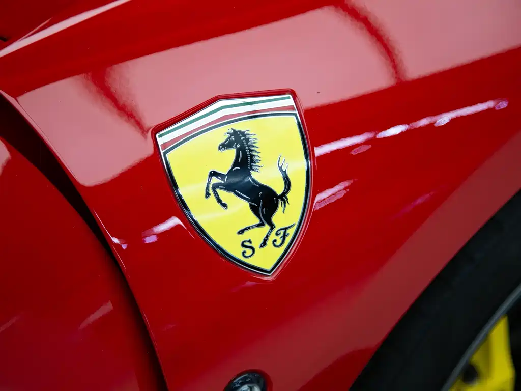 Ferrari F8 2022 — фото 12