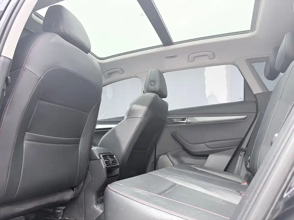Skoda Karoq 2023 — фото 13
