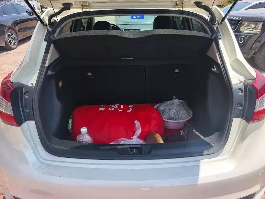 Nissan Tiida 2020