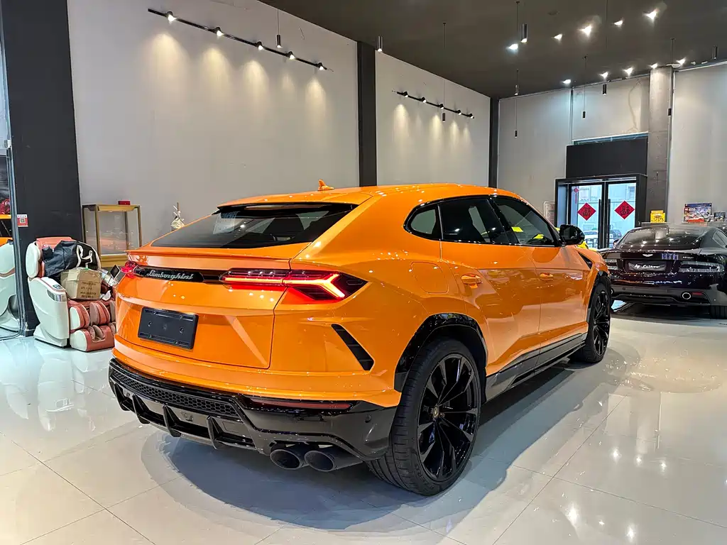 Lamborghini Urus 2023