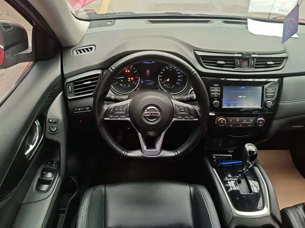 Nissan X-Trail 2017 — фото 11