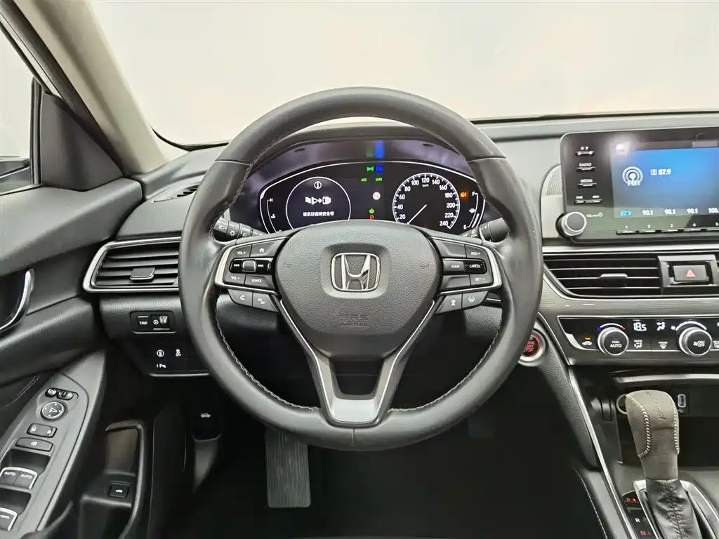 Honda Accord 2021 — фото 11