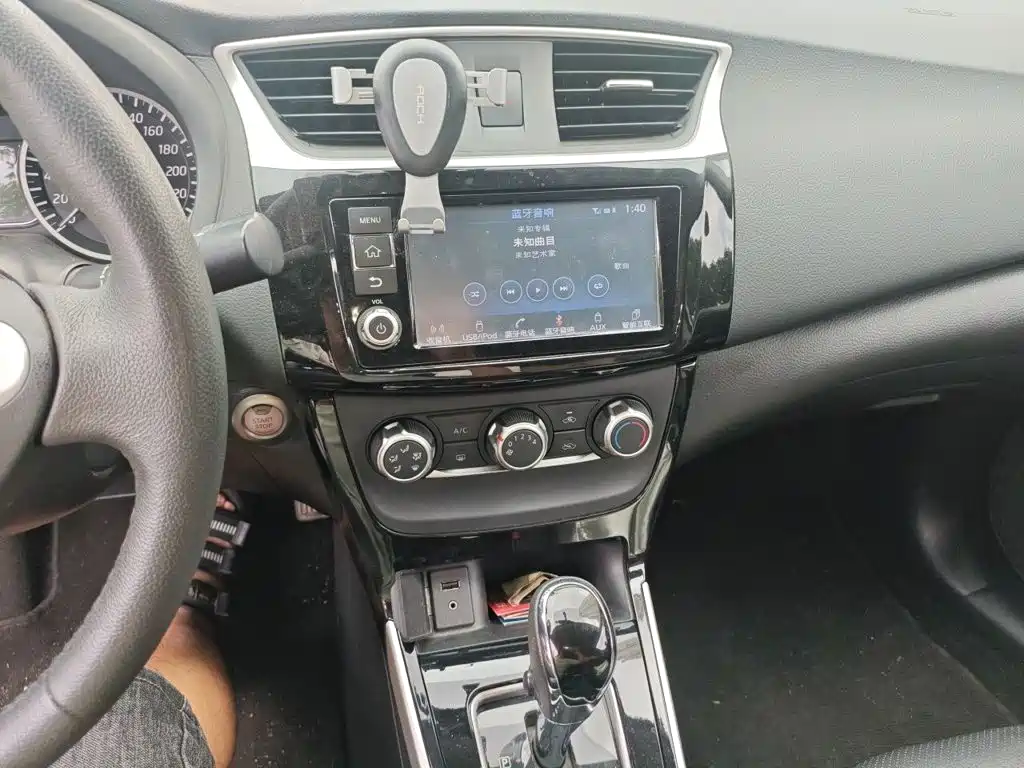 Nissan Sylphy 2018 — фото 14