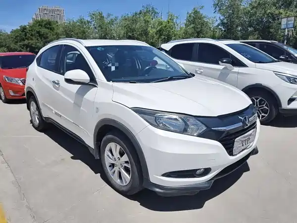 Honda Vezel 2015