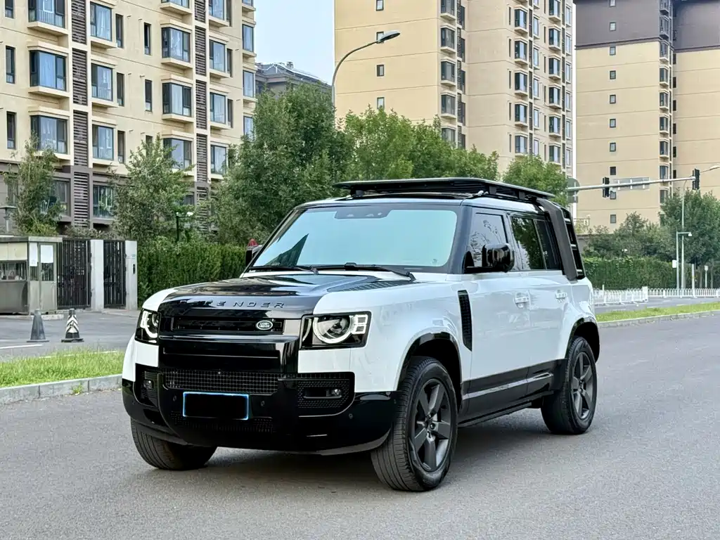 Land Rover Defender 2025 — фото 1