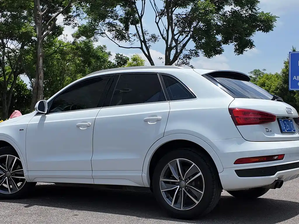 Audi Q3 2018 — фото 10
