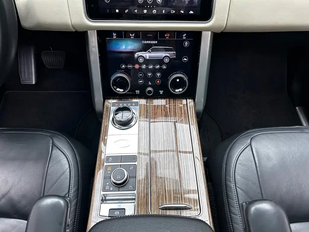 Land Rover Range Rover 2019 — фото 15