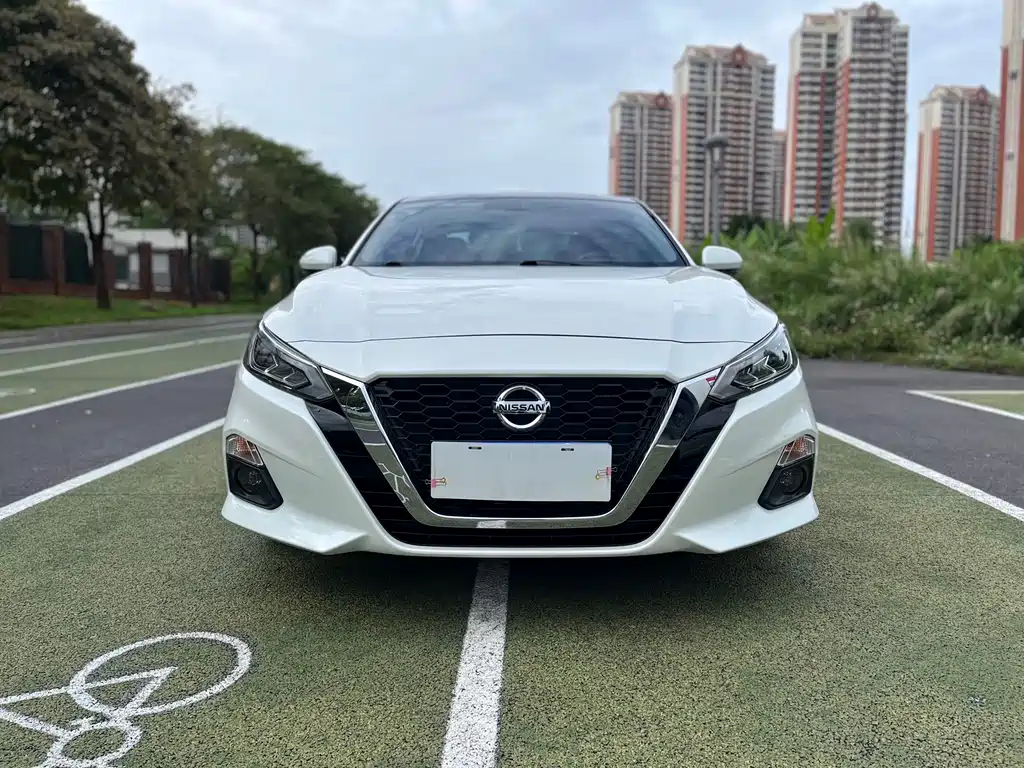 Nissan Teana 2022 — фото 10