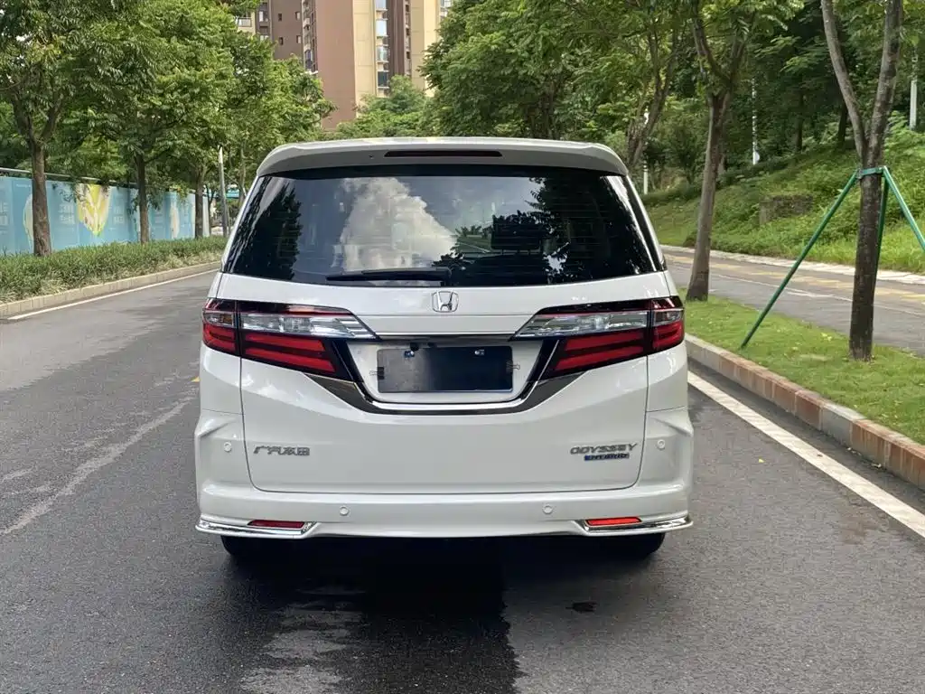 Honda Odyssey 2021 — фото 18