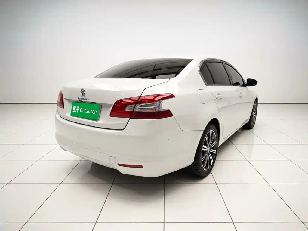Peugeot 408 2015 — фото 6