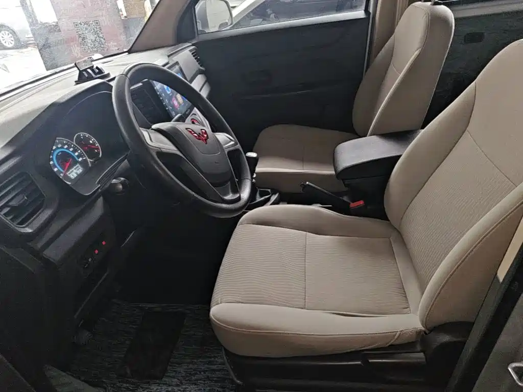 Wuling Hongguang V 2024 — фото 15